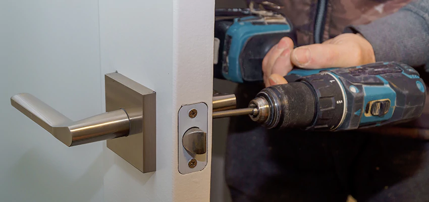 Broken Door Handle Lock Repair in Laguna Niguel, California